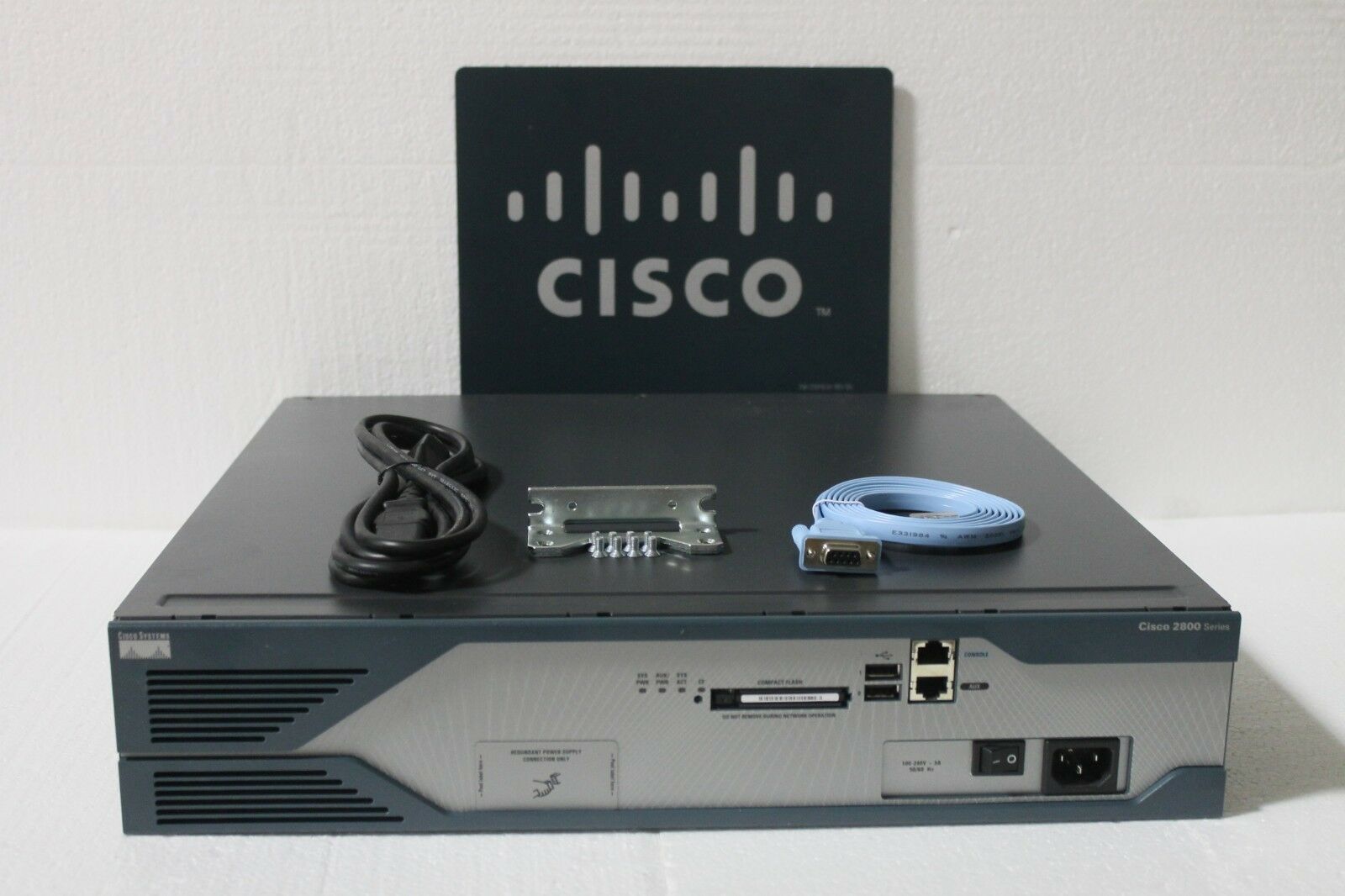 Cisco 2821 Router Ios 15.1, Cme 8.5, 1gbd/256f, Cisco2821 2801 2811 2851